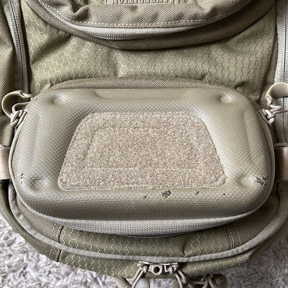 EC Maxpedition Discontinued TAN RIFTBLADE CCW-ENABLED BACKPACK 30L - Picture 15 of 16